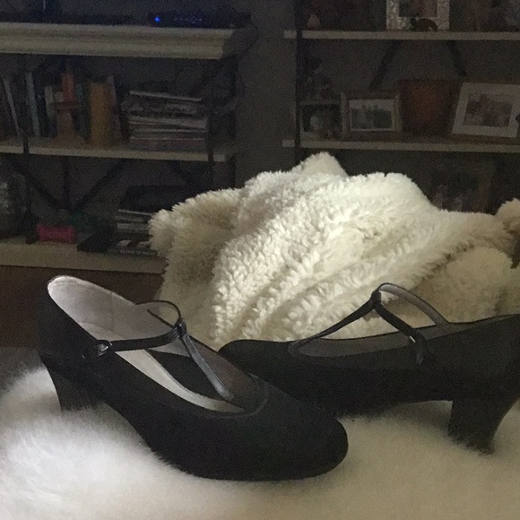 BEAUTIFEEL BLACK SUEDE &LEATHER SUEDE PUMPS💃👀 - Picture 2 of 5